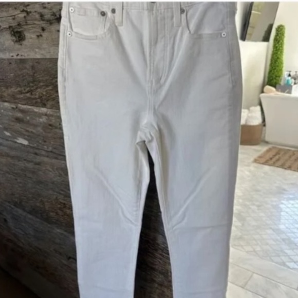 Madewell The Perfect Vintage Jean Tile White | High-Rise Straight Leg | Size 23 - Picture 3 of 11